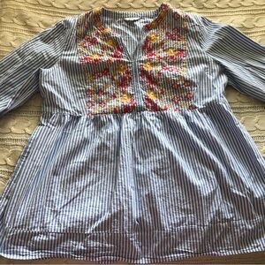 Crown & Ivy Blue and White Striped Embroidered Top